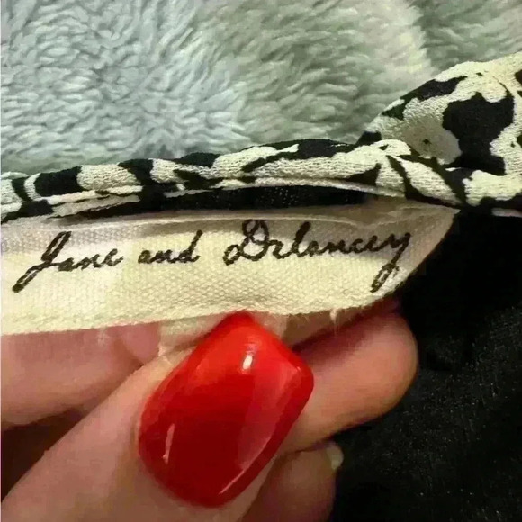 Women’s Jane and Delancey  Dress - Picture 3 of 7